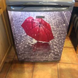 hotpoint fridge in great working order front covered with a mural bottom tray got crack but doesn’t stop use pick up only dy20d 