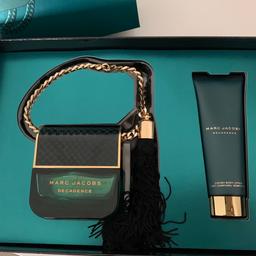 Brand new unused marc jacobs decadence gift set 
50ml edp 
75 ml body lotion
Would make a lovely xmas gift😀
£45 ono