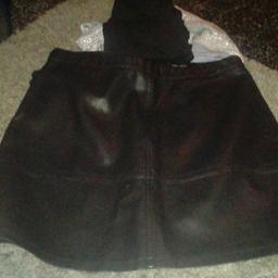 black mini skirt new look 14