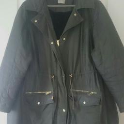 Ladies dark green winter coat. Size 24
Pick up Peterlee