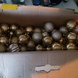 Whole boxes or baubles in good condition 3 pound for the box