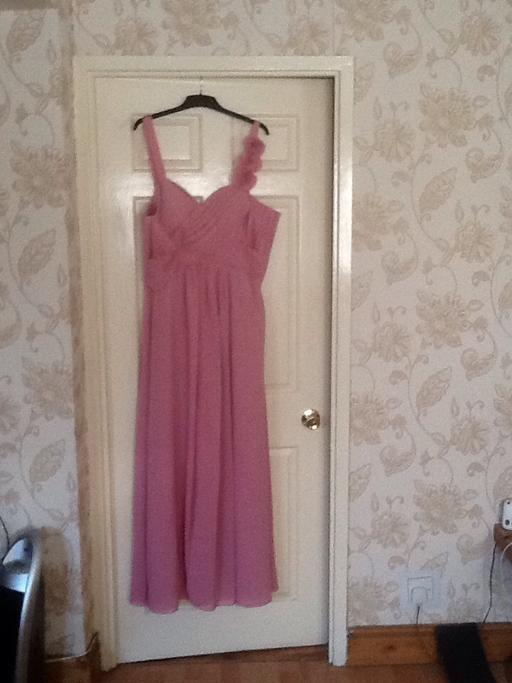 Buy & Sell Shropshire Telford and Wrekin - Photos for Pink chiffon long evening dress or prom