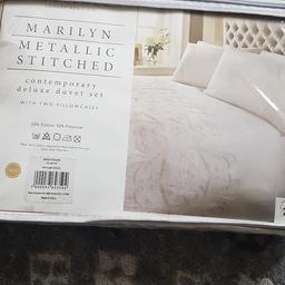 double duvet cover and two pillows cases it's Marilyn metallic stitched its nice bed linen set from b&m for £24.99 unwanted gift