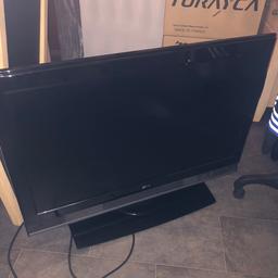 37inch fab condition just needs remote