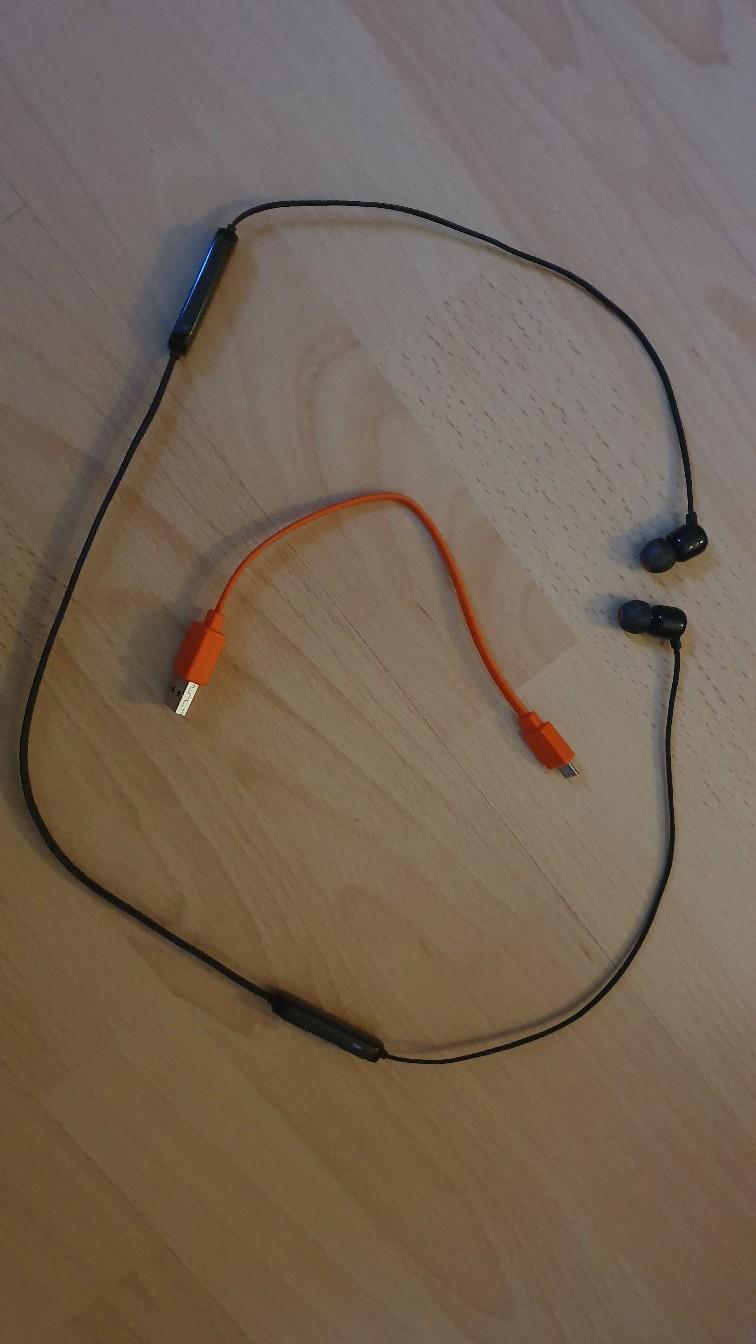 JBL Tune 160 Bluetooth Kopfhörer in 65191 Wiesbaden für 20,00 € zum ...