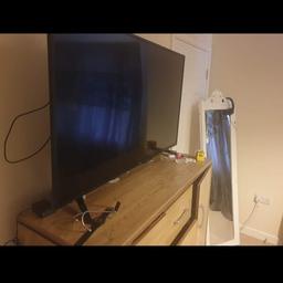 all in good condition, smart tv nothing wrong with it