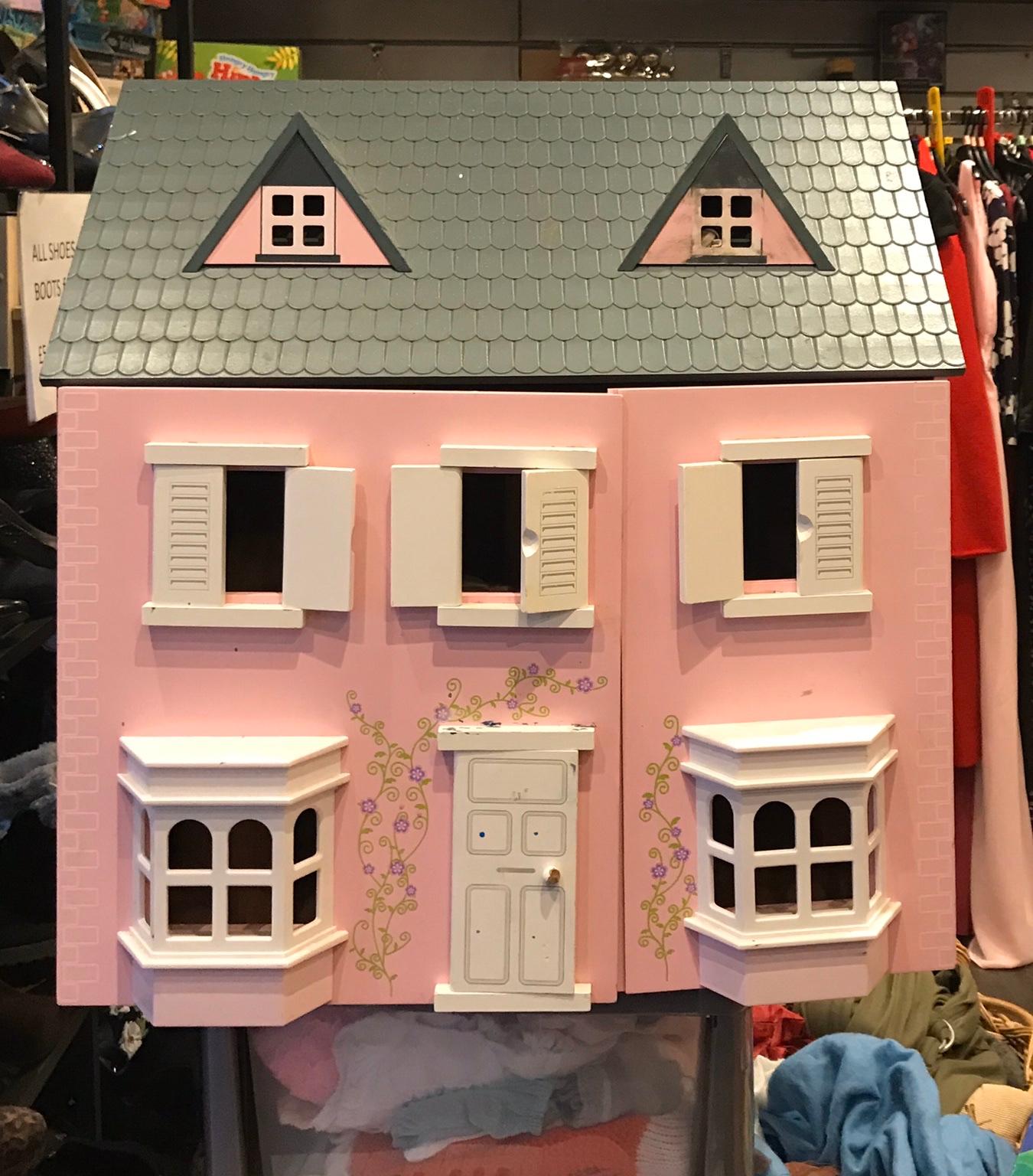 Dolls House in M27 Salford for £25.00 for sale | Shpock