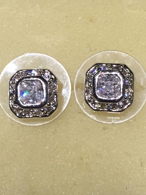 Buy & Sell Hertfordshire Three Rivers - Photos for Gorgeous stud earrings