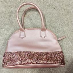 Lovely pink and sparkly girly handbag, ideal for a young girl or teenager, perfect condition.
