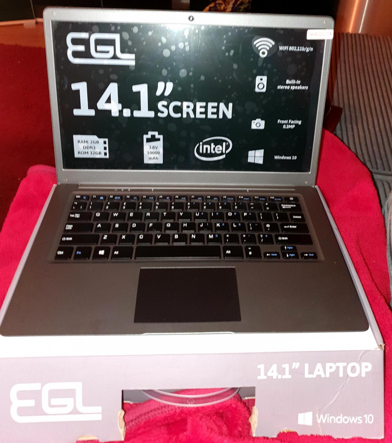 EGL 14inch Laptop Windows 10 in RH11 Crawley für £ 105,00 zum Verkauf