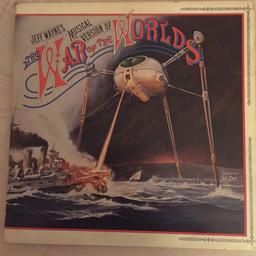 Jeff Wayne’s war of the worlds the musical. Collect only please