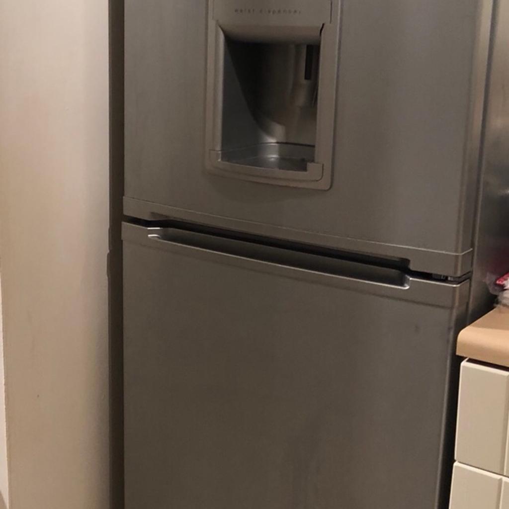 Free Beko Frost free fridge freezer in CH63 Wirral für gratis zum