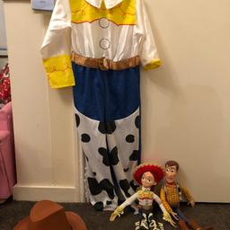 Children’s Jessie costume with hat and Jessie doll and woody age 5-6