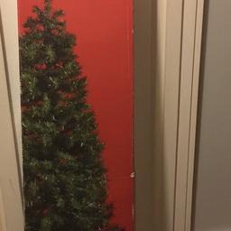 Christmas tree 6ft
From Sainsbury’s
Complete with stand
Only took out of the box once

From a smoke and pet free home

Please check my other items