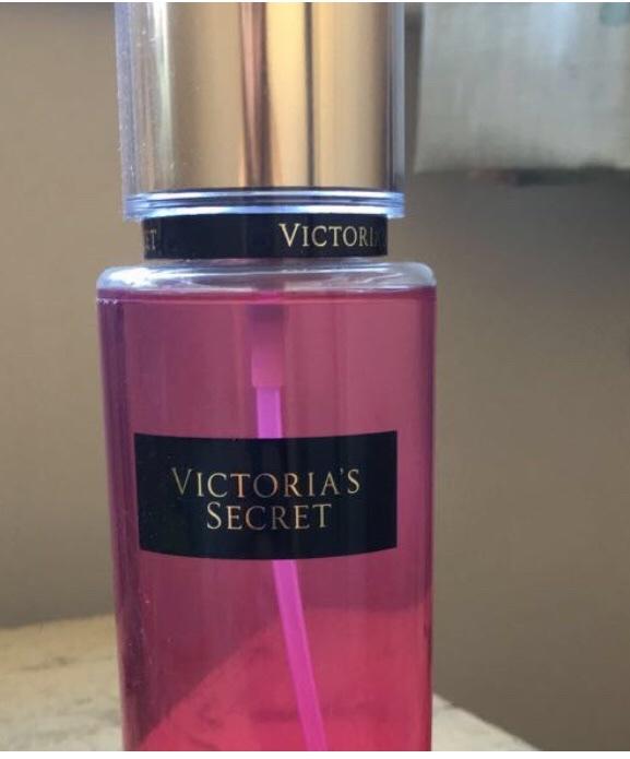 Victoria secret TEMPTATION in FY5 Bispham für 5,00 £ zum Verkauf