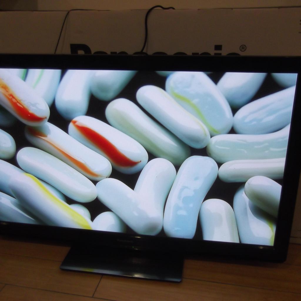 panasonic viera 55 inch 3d plasma tv in KT8 Elmbridge for £119.95 for