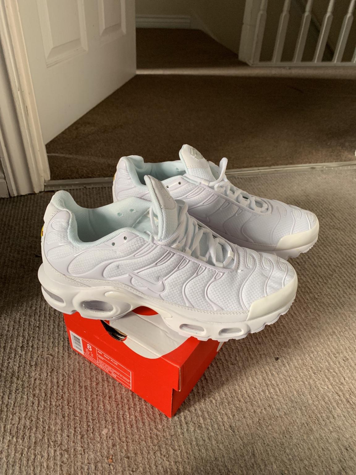 White on sale tn trainers