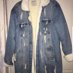 lined with fur
size 10 12
pockets