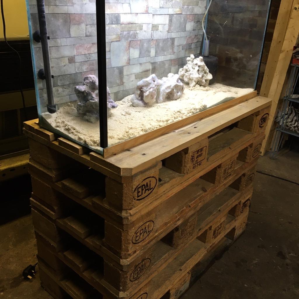 Fish tank tropical aquarium in WF1 Wakefield for £60.00 for sale Shpock