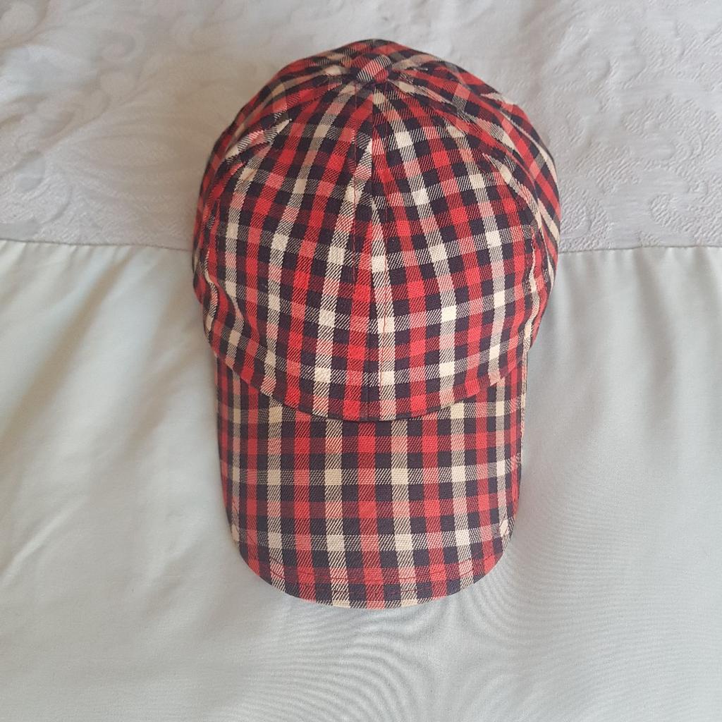 Red aquascutum cap on sale