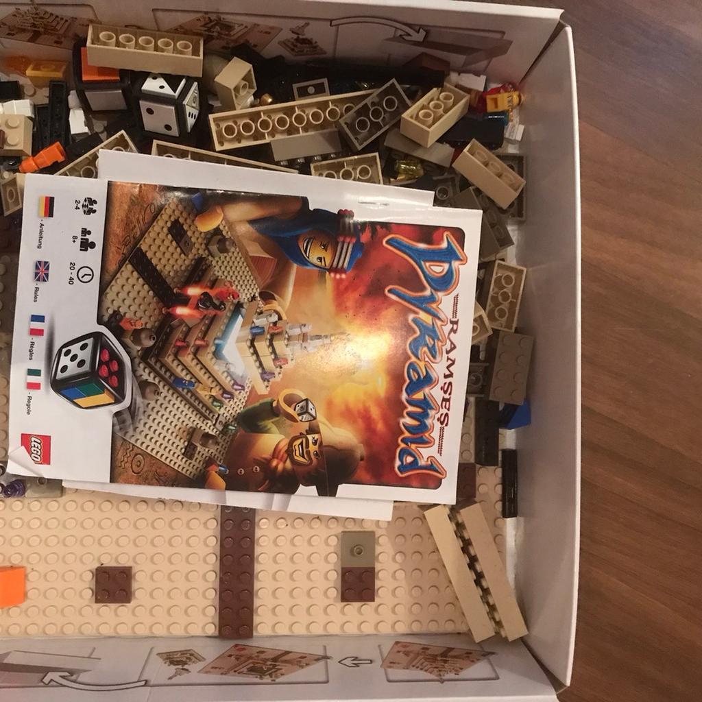 Drei Kartons mit Lego Bau und Lego Spiel alles vollständig. Bei einen Karton fehlt nur der Ober Deckel jetzt alles zusammen 33 euro