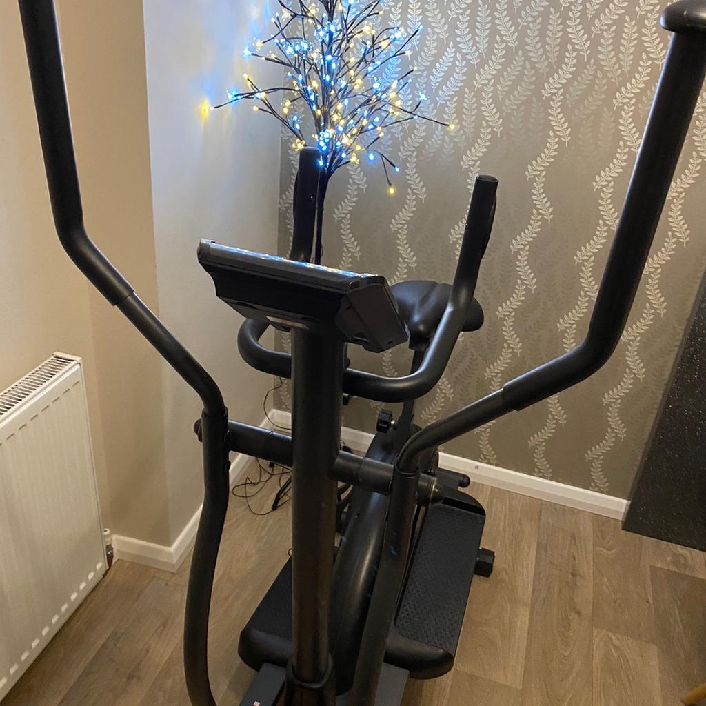 Reebok Edge Cross Trainer 2 in 1 Cycle FAB in GU46 Wokingham Without for 150.00 for sale Shpock