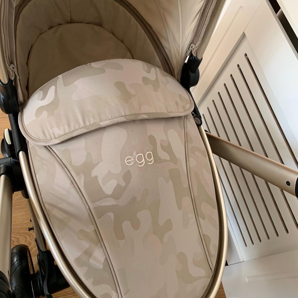 Egg camo sand on sale pram