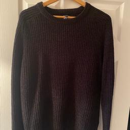 Men’s knitted Jumper in black, slimmer fit, brand new with tags