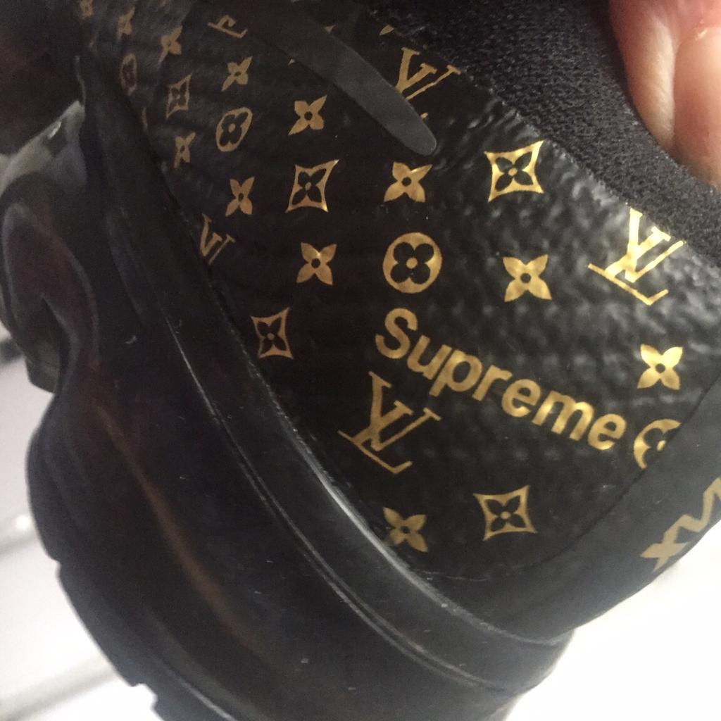 Vapormax lv clearance supreme