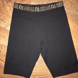 Look stunning on
Gold glitter waistband
My daughter won’t wear them 
Age 9-10 years 
River island Active collection