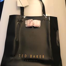 Brand New with Tag Attached. (RRP £40) Genuine Ted Baker Bow Detail Large Icon Bag.