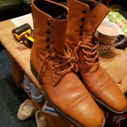 Men's brown gucci boots. Size 9 hardly worn