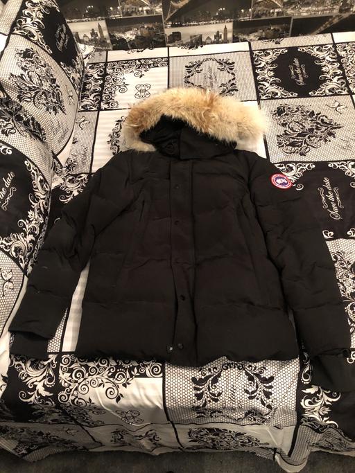 Buy & Sell Edmonton North London - Photos for Canada goose