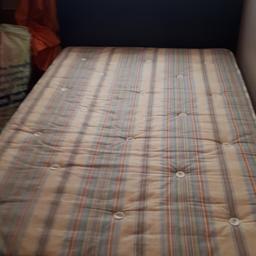 small double with mattress good condition,
brown headboard.
will be dismantled for collection you will need a estate or a van
collection BOLEHALL Tamworth.
£35 ono