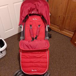 excellent condition and clean comes with raincover and matching changing bag