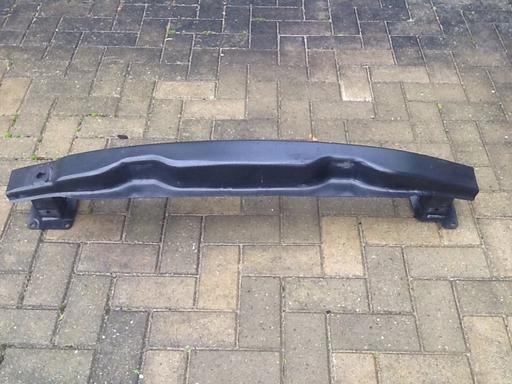 Vehicles Kent Ashford - Photos for VW Tiguan bumper reinforcement