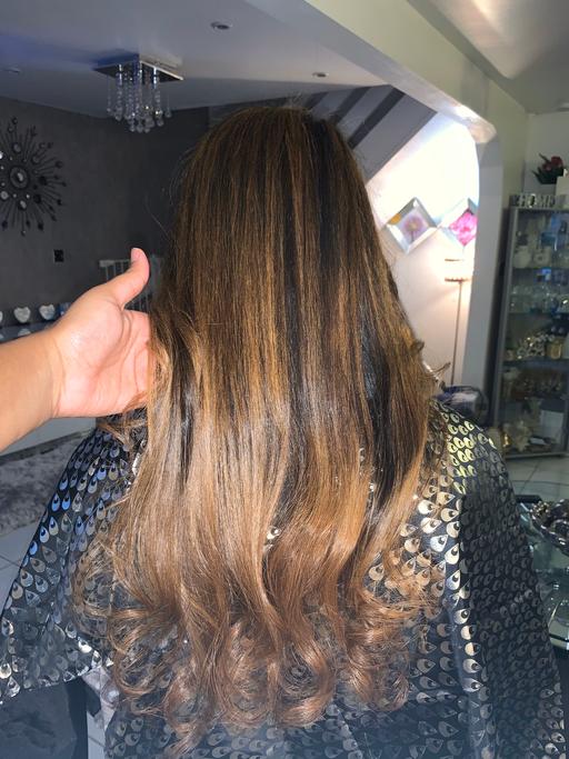 Buy & Sell Lees Oldham - Photos for 🔥🔥🔥Mobile Hairdresser🔥🔥🔥