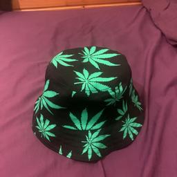 Weed lovers dream bucket hat. Draws a laugh or two but also very stylish. Text me if there’s a place u want to meet up or post.