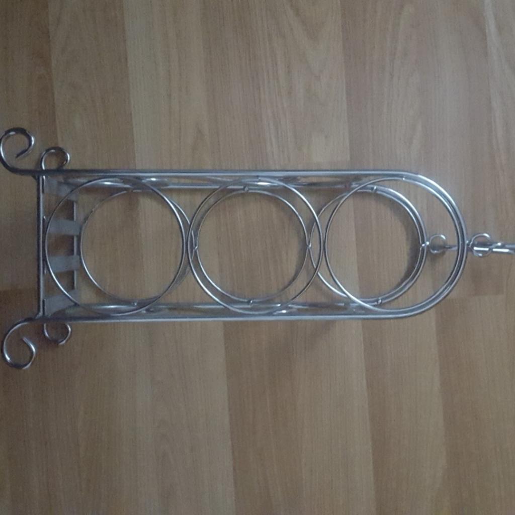 chorme theree bottle wine rack nice for kitchen top etc perfect for your xmas wine