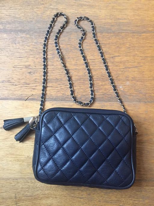 Buy & Sell South West London Kingston upon Thames - Photos for Ladies leather hand bag