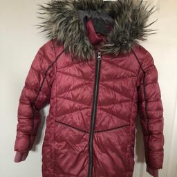 Lovely warm parka style winter coat with inner and outer zip. Great condition from smoke and pet free home.