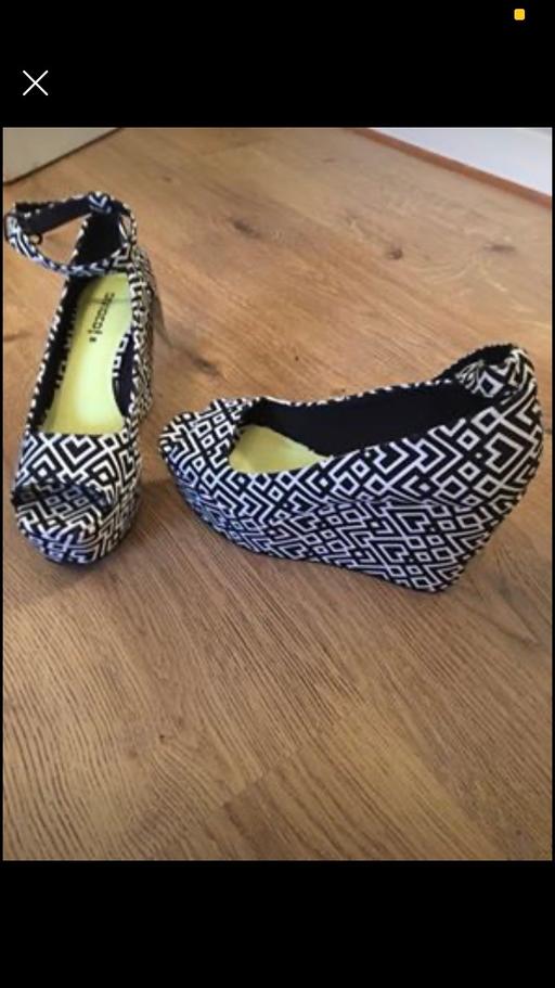 Buy & Sell Merseyside Saint Helens - Photos for Bnwt H&M wedge sandals size 5