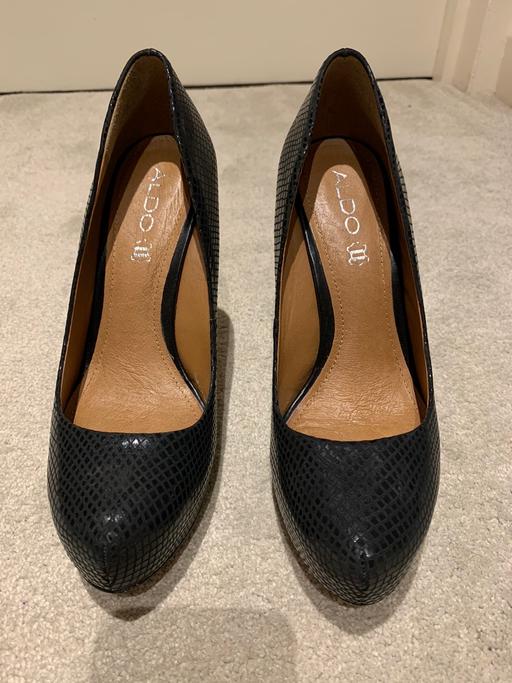 Buy & Sell South East London New Eltham - South East London - Photos for Ladies high heel shoes size 39