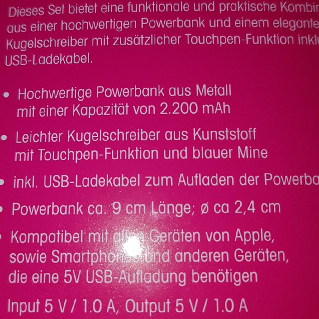 Power Bank 2.200 mAh
Touchpen- Kugelschreiber
USB-Ladekabel
VERSANDT MÖGLICH