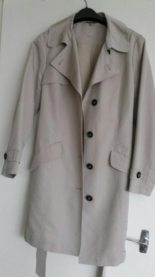 Buy & Sell Hertfordshire Dacorum - Photos for M&S Raincoat. Mac