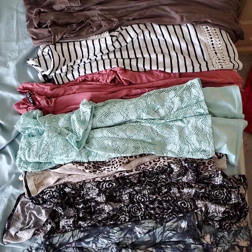 3 x shorts sleeve tops
3 x long sleeves top
1 x Cardigan
size 14/16

collection or post only