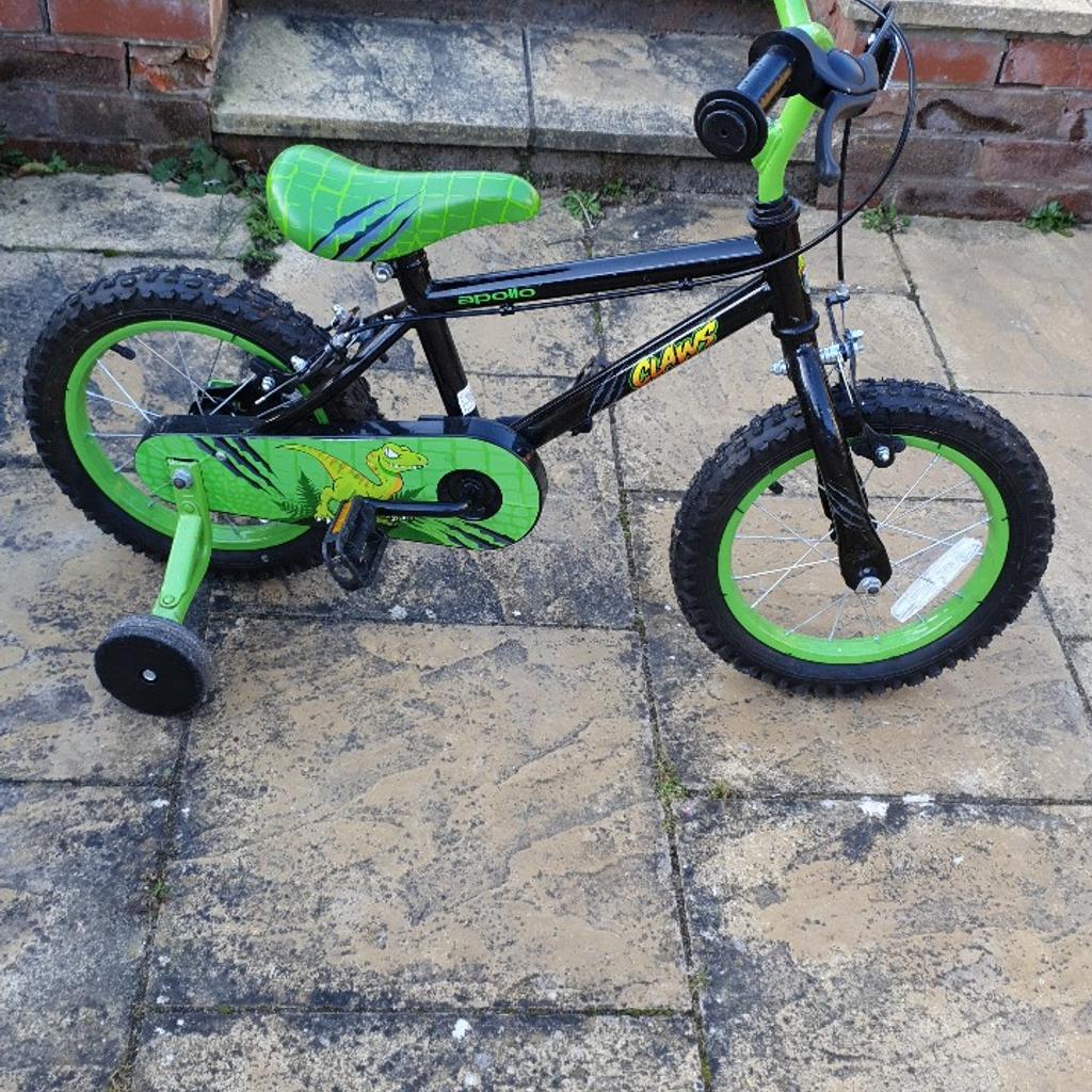 Kids Apollo claws black and green bike in NN3 Northampton for