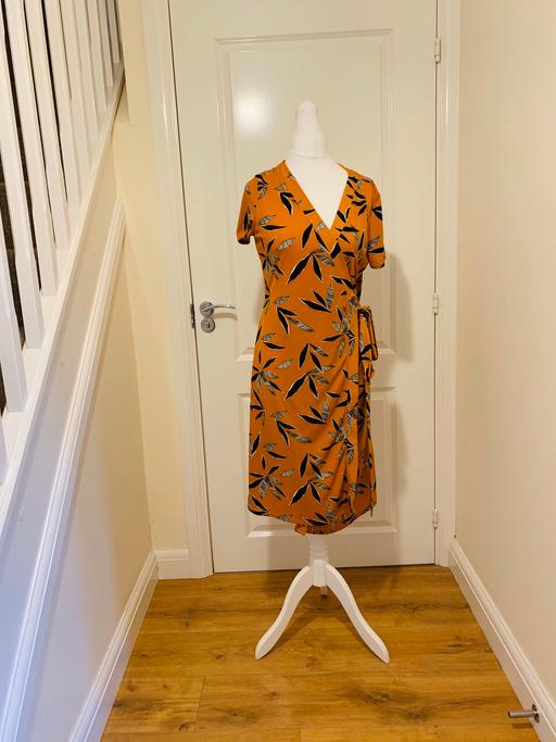 Buy & Sell Staffordshire Stoke-on-Trent - Photos for “Mango “ new patterned wrap around dress