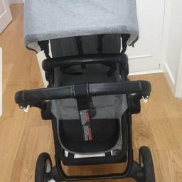 bugaboo buffalo classic grey melange
has only been used outside 6 times since new. 
true black frame