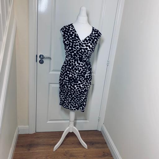 Buy & Sell Staffordshire Stoke-on-Trent - Photos for Stretchy wrap around black spotted dress